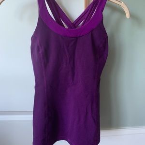 Lululemon tank. Cross back with shelf bra